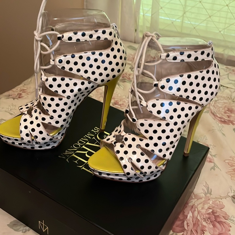 High heels 👠